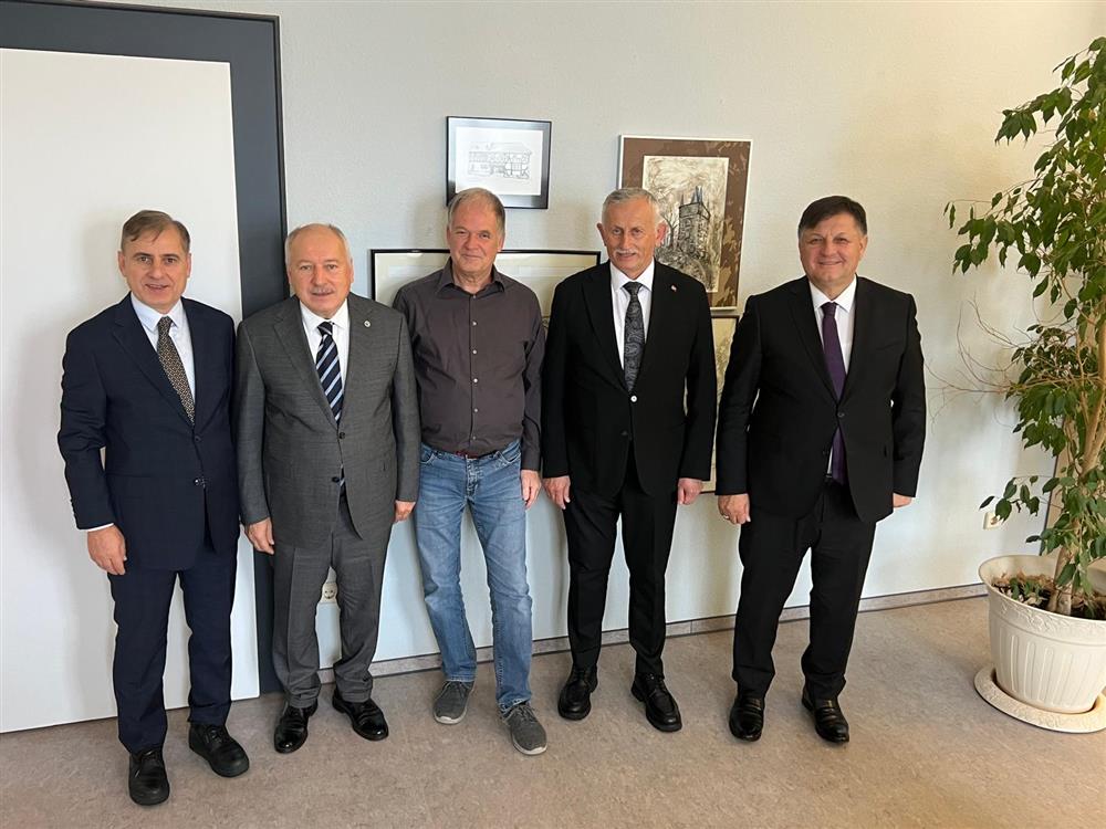 Ehringshause Belediye Başkanı ziyaret.jpeg